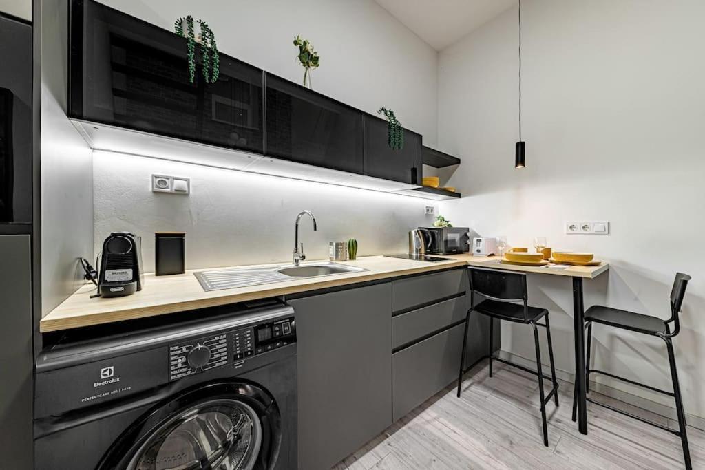Chic Loft Bp: Industrial Gem Leilighet Budapest Eksteriør bilde