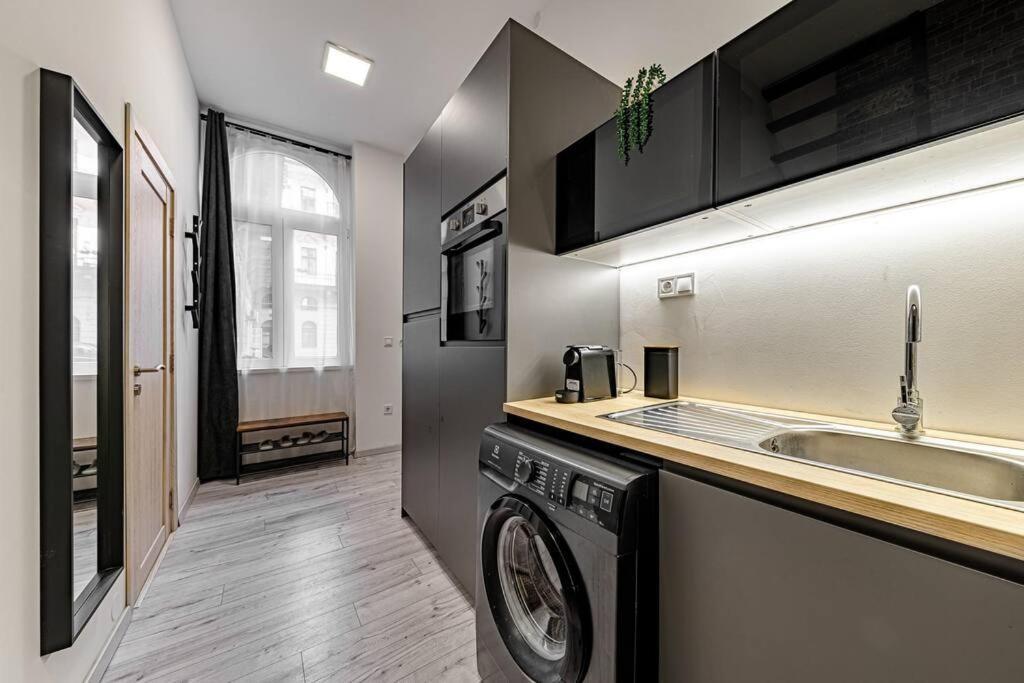 Chic Loft Bp: Industrial Gem Leilighet Budapest Eksteriør bilde